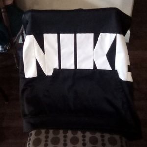 Black Nike Therma-fit w/ white Nike Logo XXL